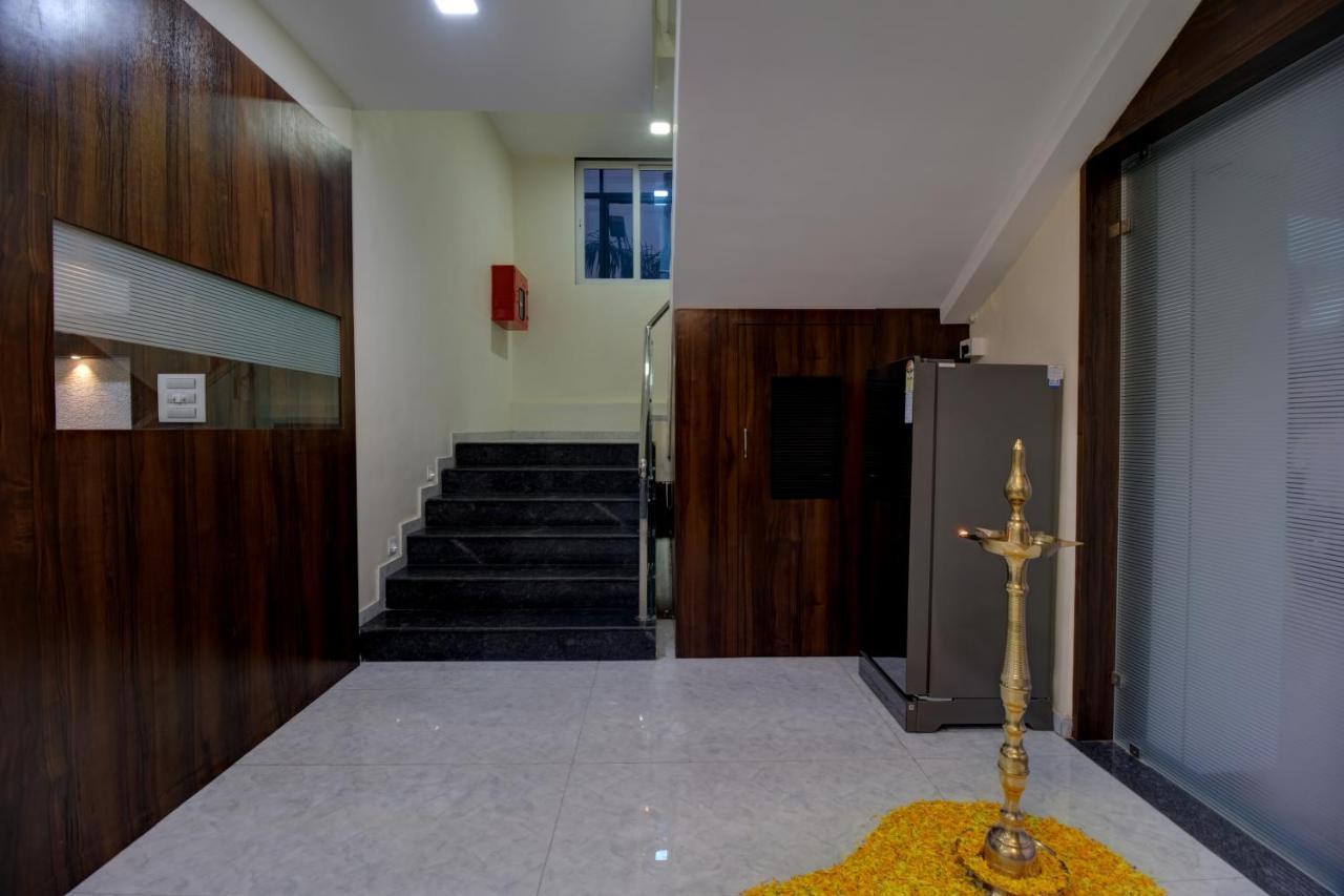Hotel Mourya Residency Navi Mumbai Exterior foto